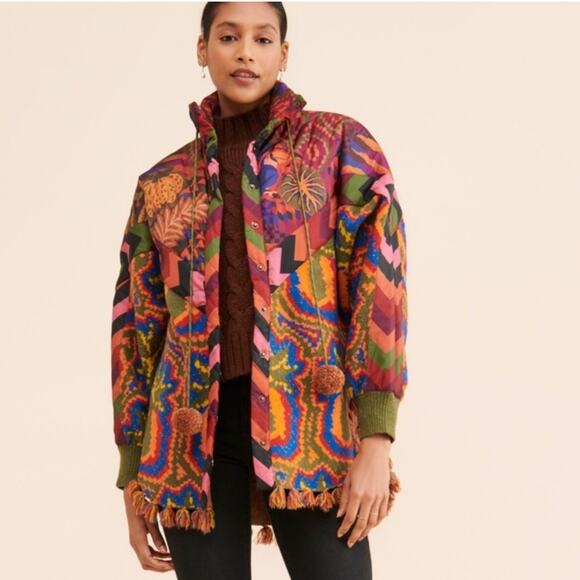 Farm Rio Oversized Tapestry pineapple puffer poncho size medium - Picture 2 of 10